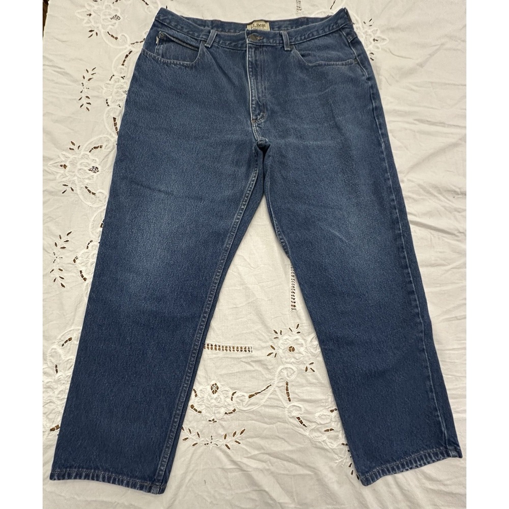 LL Bean Natural Fit 38x29 Men's 100% Cotton Denim Blue Jean Medium Wash